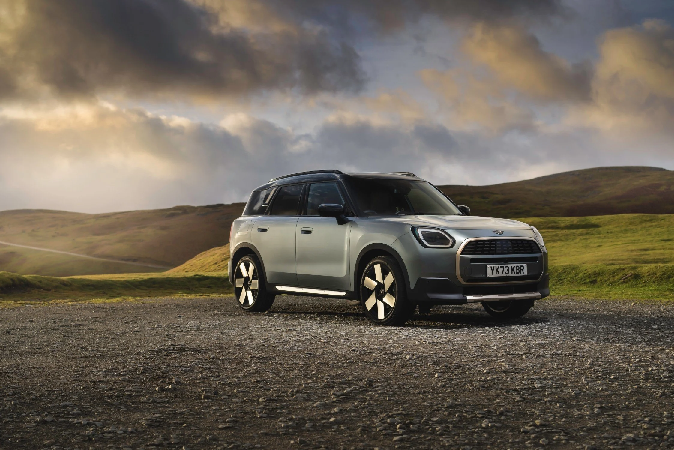 MINI Countryman goes Maxi | REVIEW — Driven